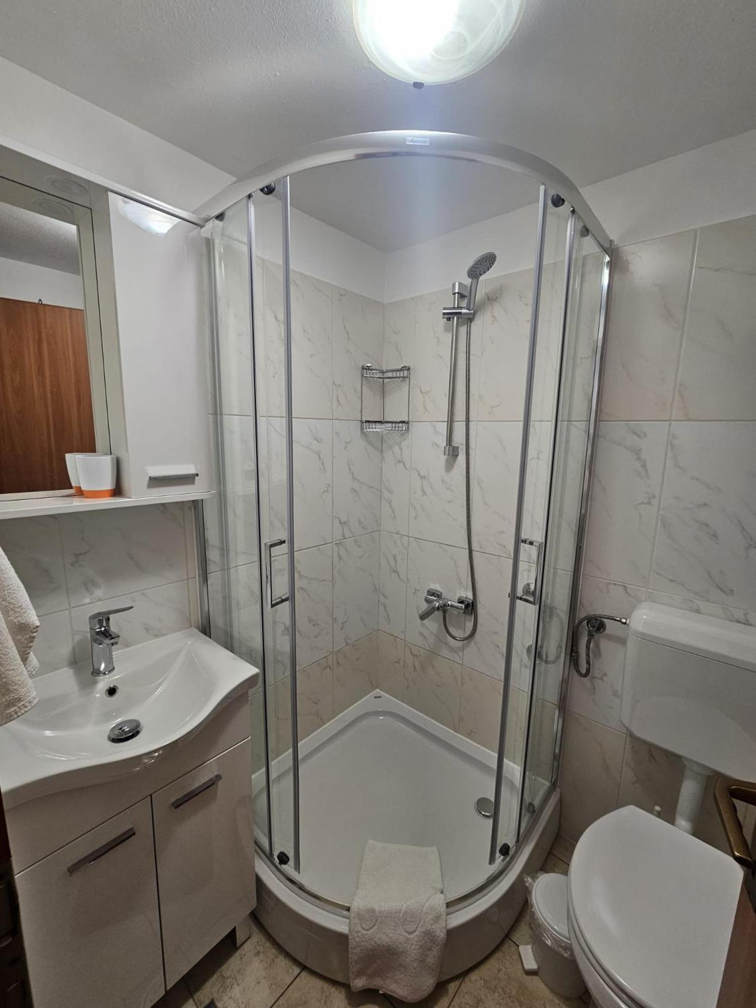 Apartment Medved Baška Exteriör bild