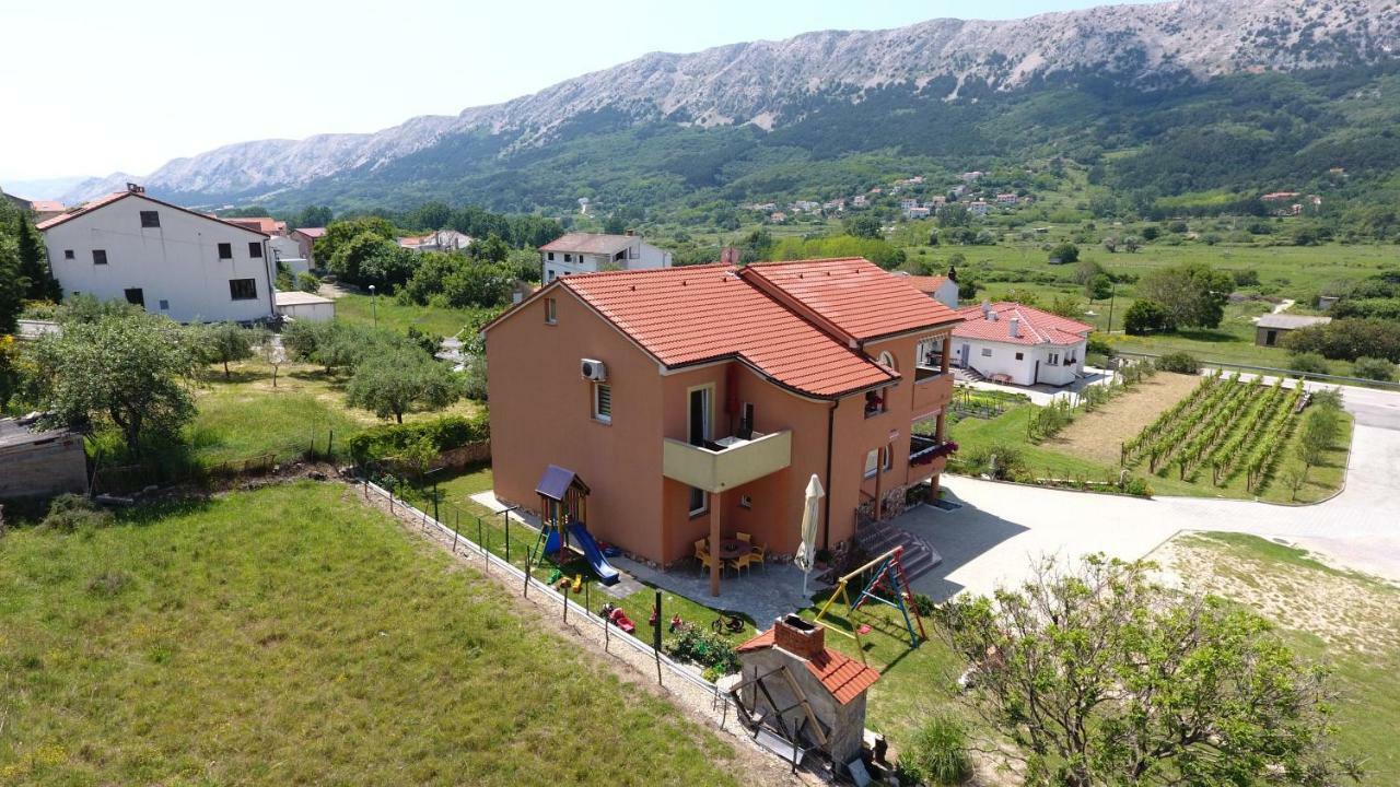 Apartment Medved Baška Exteriör bild
